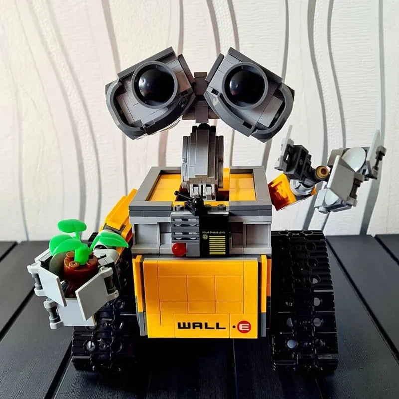 687-Piece Creative Robot Building Block Set – DIY Wall-E Style Model for Home Décor & Gift