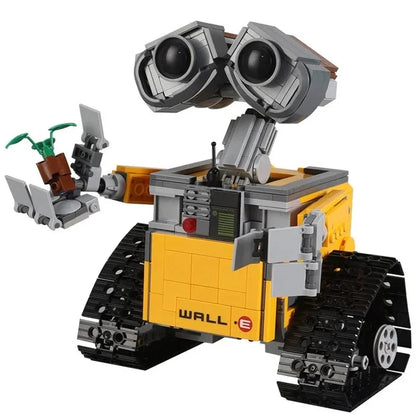 687-Piece Creative Robot Building Block Set – DIY Wall-E Style Model for Home Décor & Gift